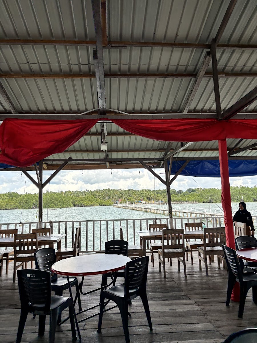 Bale Bale Resto & Seafood